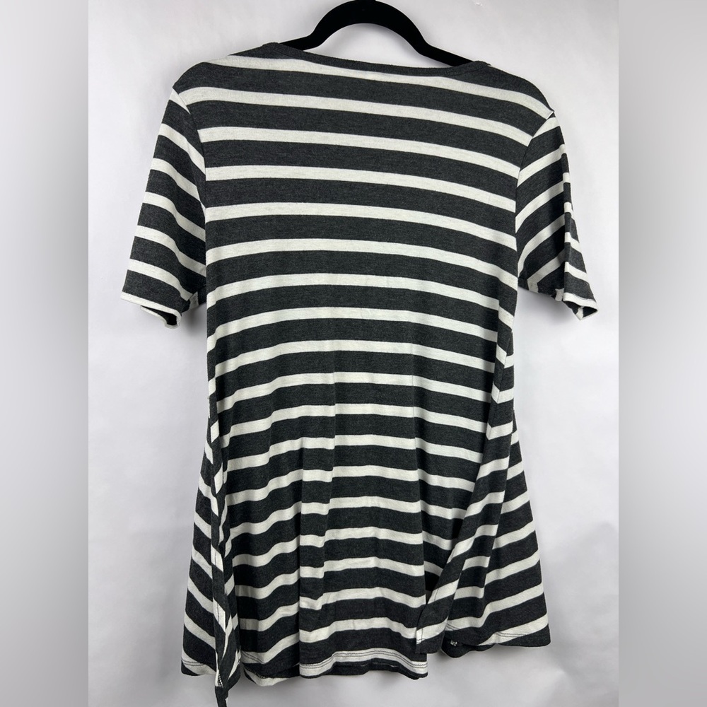 LuLaRoe Striped Swing Tunic Tee Gray White Short Sleeve Soft Stretch XXS - Picture 7 of 7